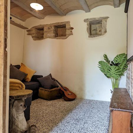 Maison Typique Bretonne Avec Toit De Chaume Camors Exterior foto